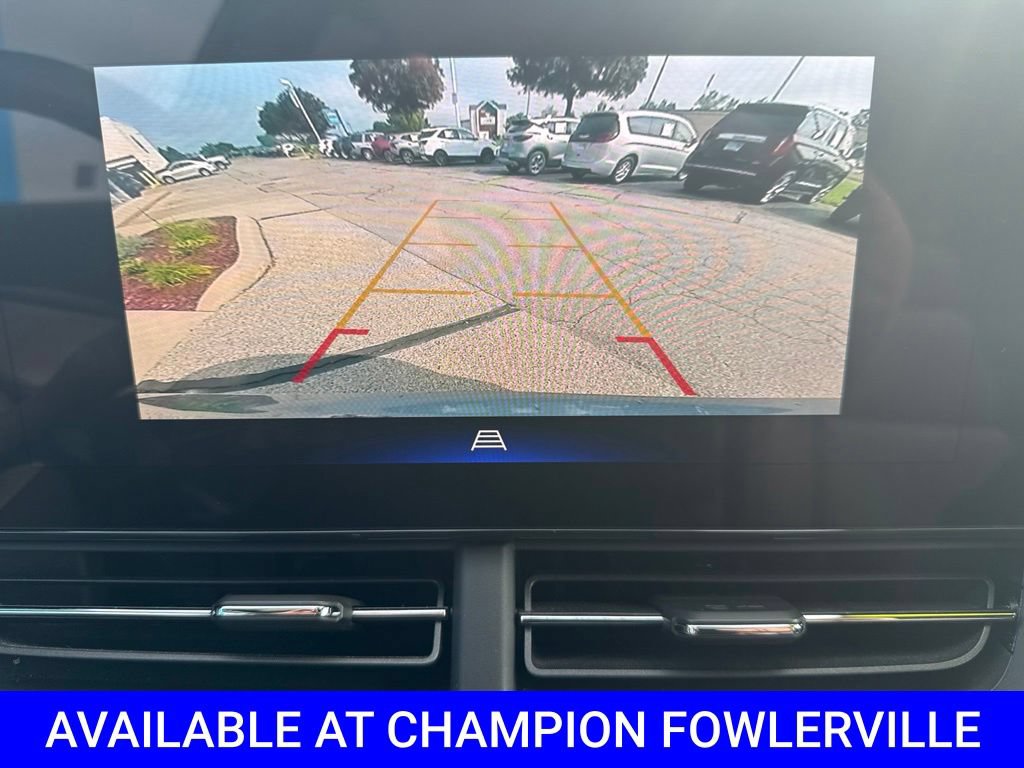 Used 2024 Chevrolet Trax RS w/ Driver Confidence Package FWD image 29