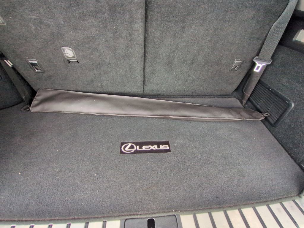 Used 2018 Lexus RX 350L Luxury w/ Accessory Package FWD image 33