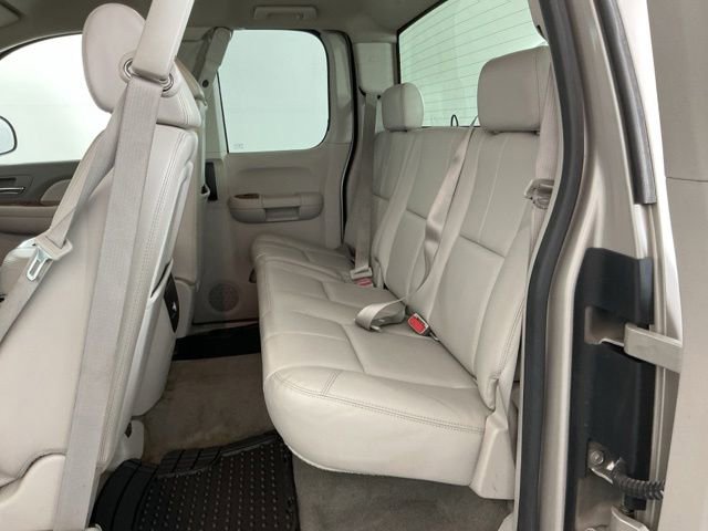 Used 2007 GMC Sierra 1500 SLT w/ Z71 Off-Road Package AWD/4WD image 21