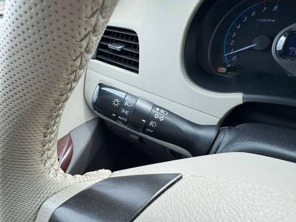 Used 2014 Toyota Sienna XLE FWD image 29