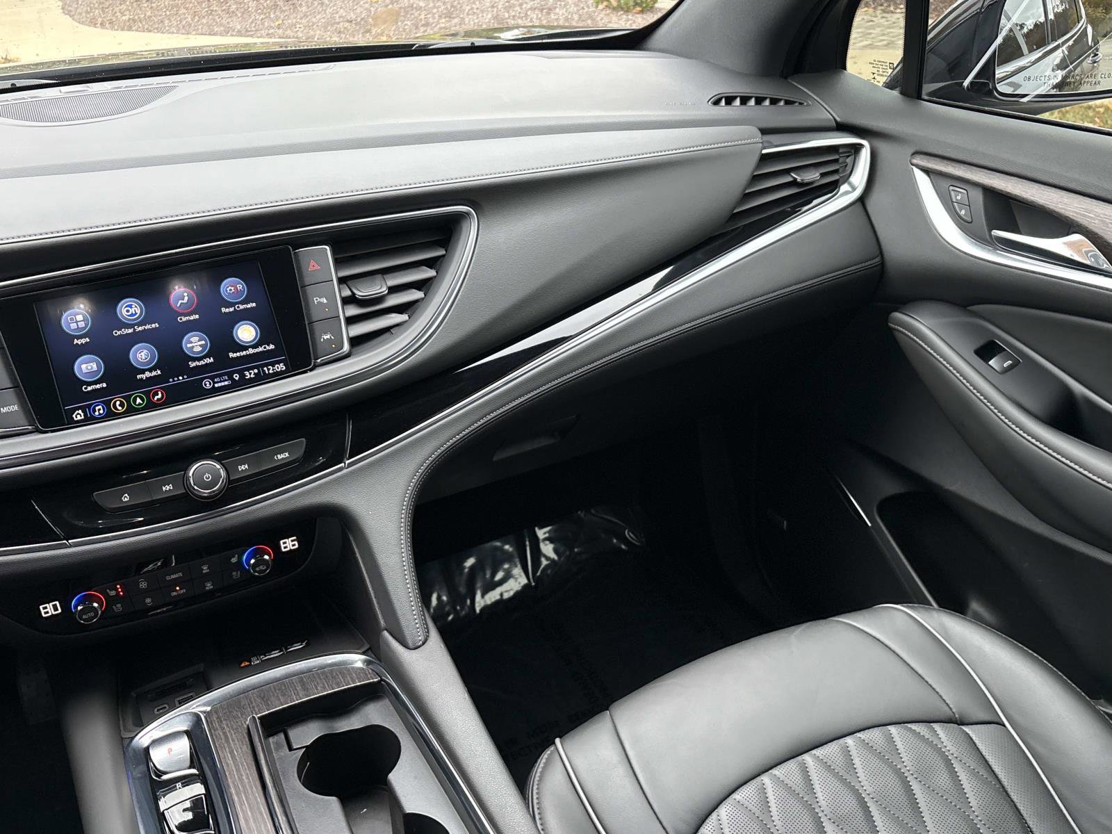 Certified 2023 Buick Enclave Avenir w/ Avenir Technology Package image 28