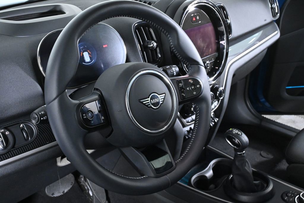 Certified 2023 MINI Cooper Countryman SE w/ Storage Package image 12