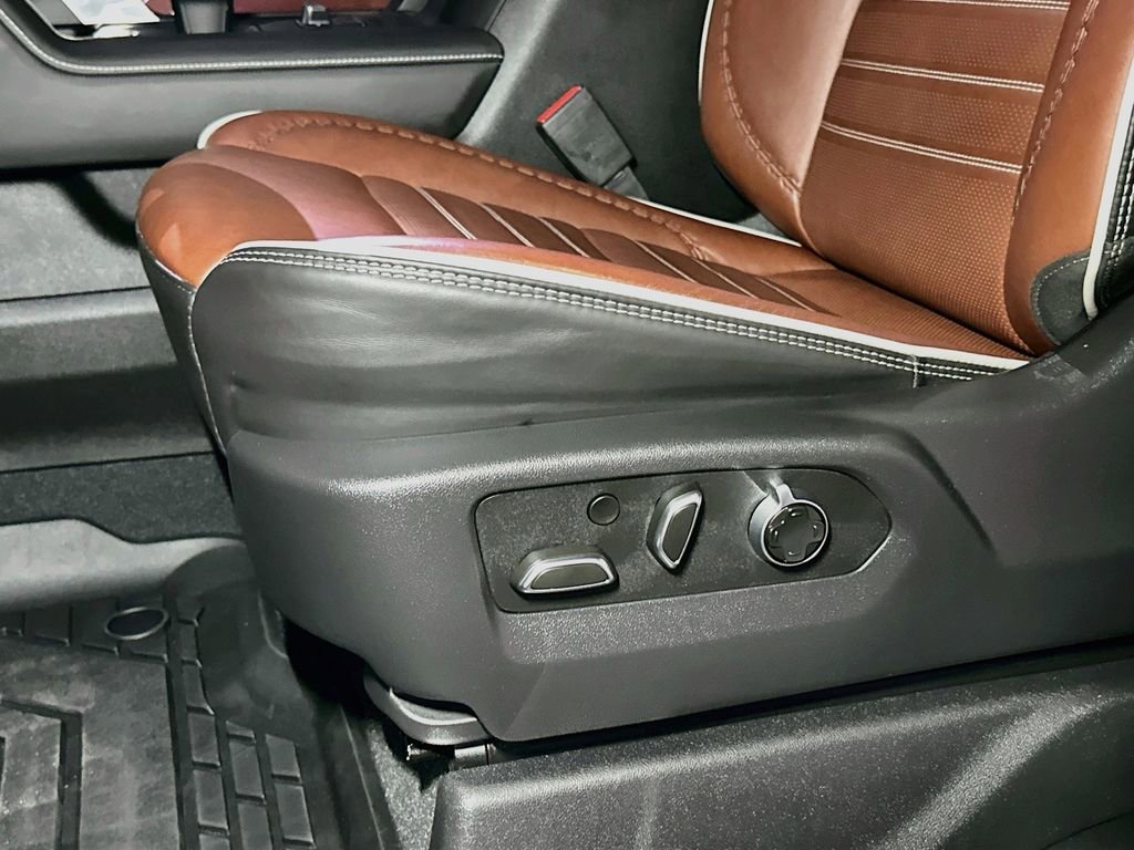 Used 2025 GMC Sierra 1500 Denali Ultimate image 20