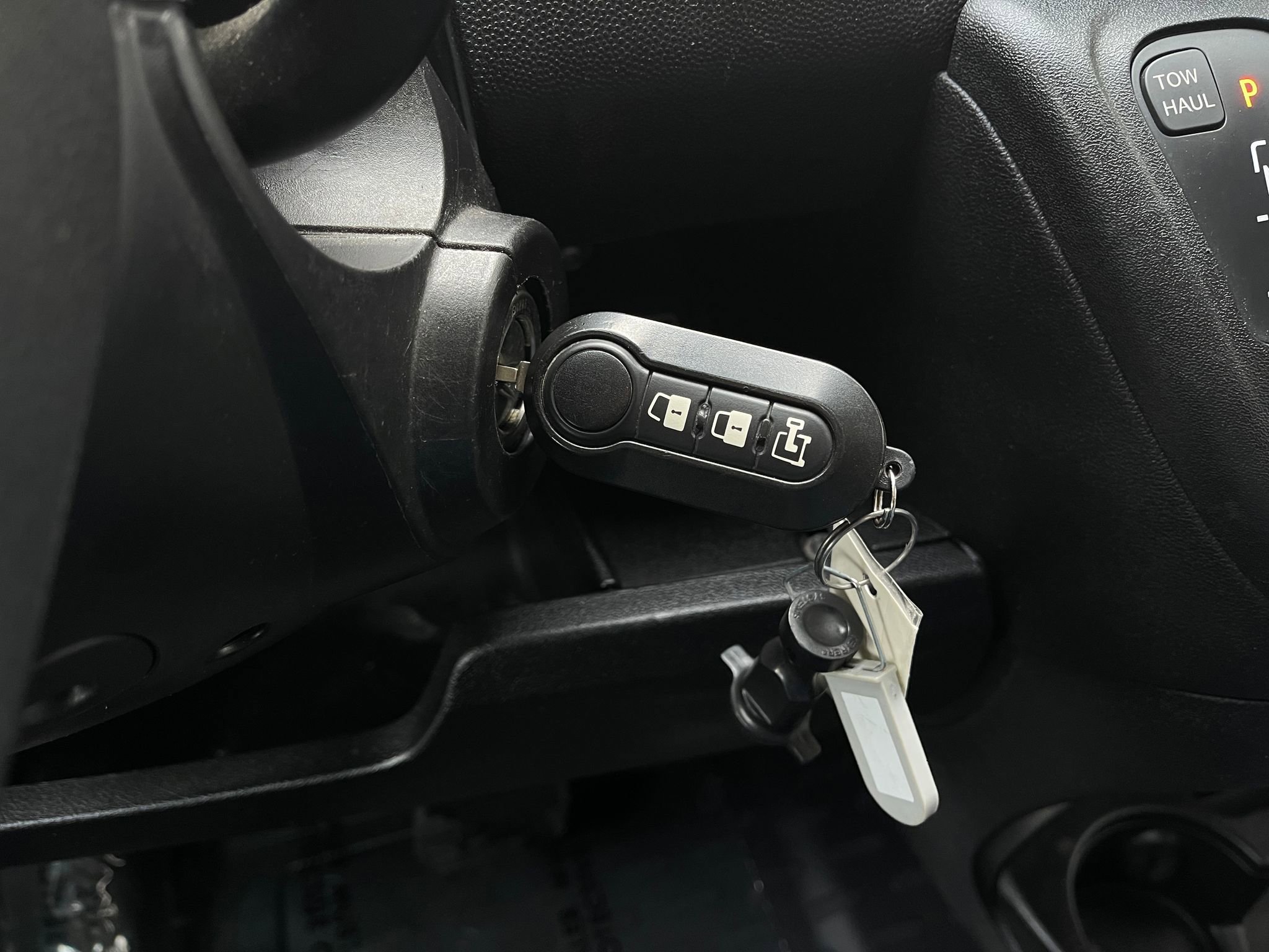 Used 2020 RAM ProMaster 2500 w/ Interior Convenience Group image 19