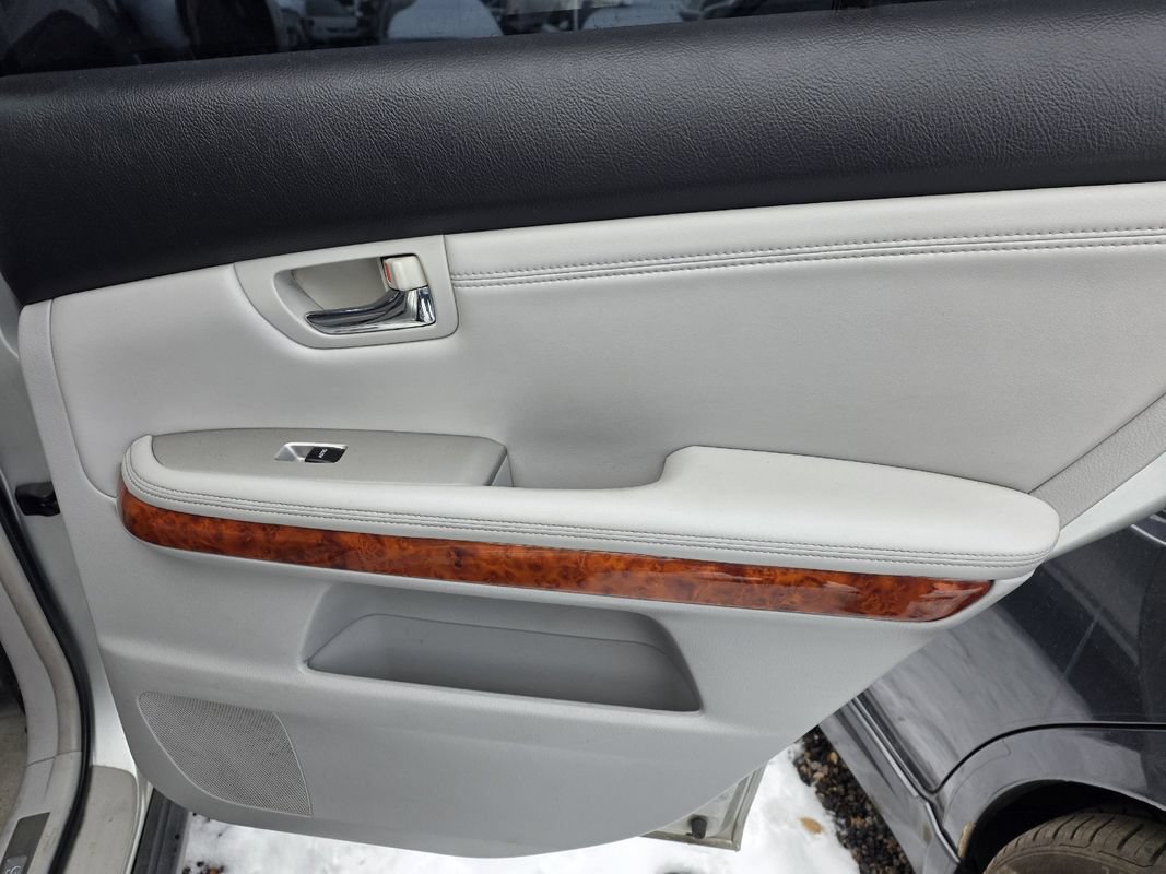 Used 2005 Lexus RX 330 AWD image 22