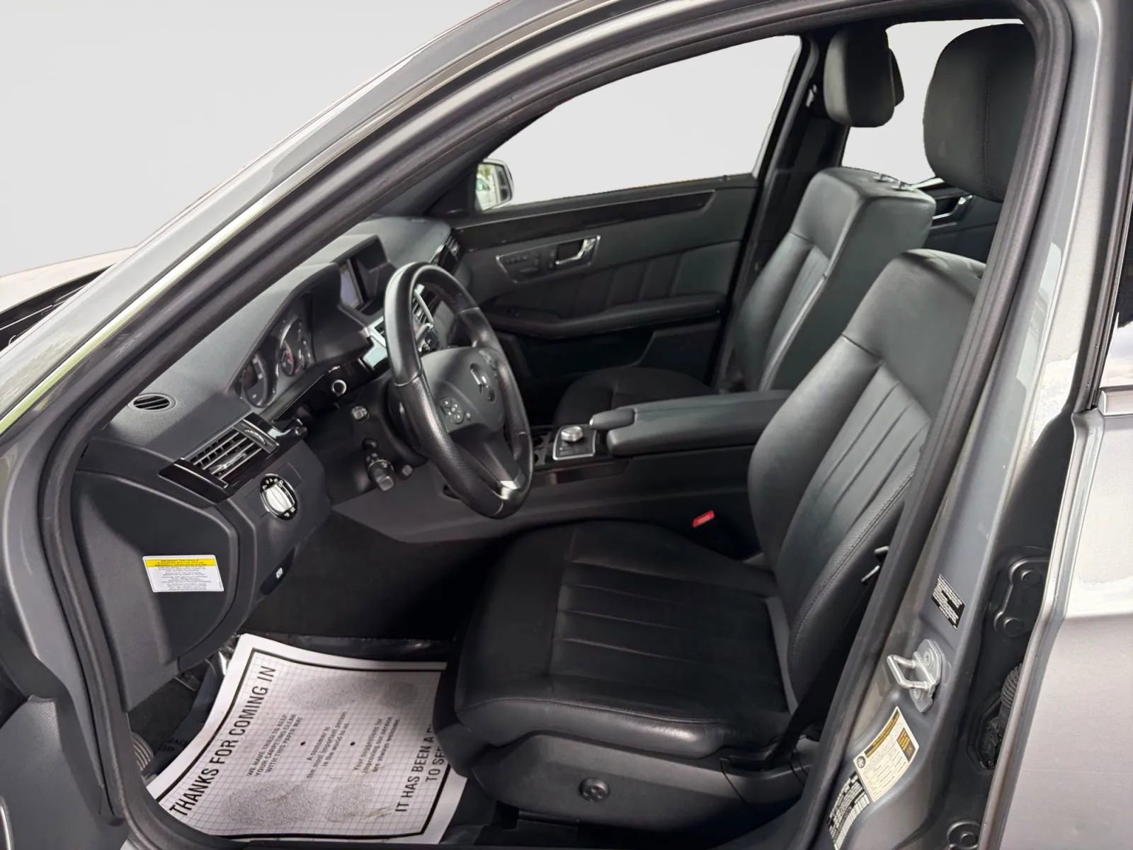 Used 2010 Mercedes-Benz E 550 4MATIC Sedan image 12