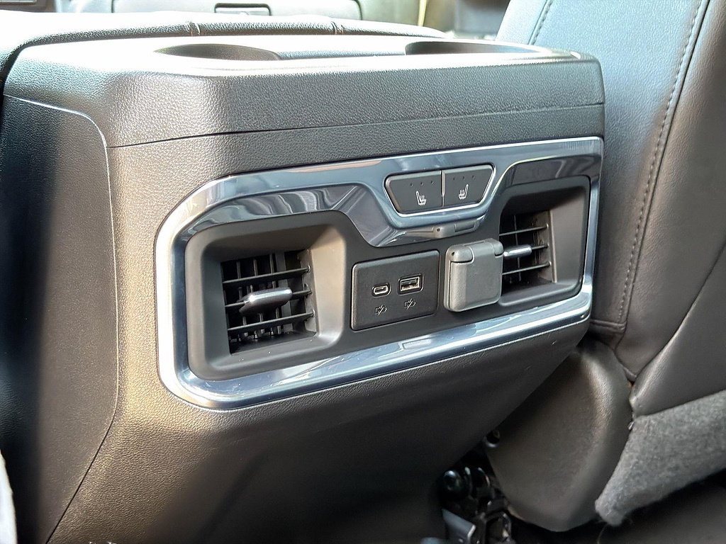 Used 2022 GMC Sierra 2500 AT4 w/ AT4 Premium Plus Package AWD/4WD image 26