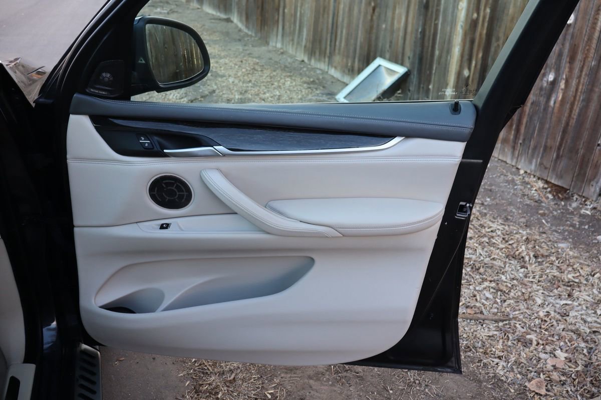 Used 2014 BMW X5 xDrive50i image 27