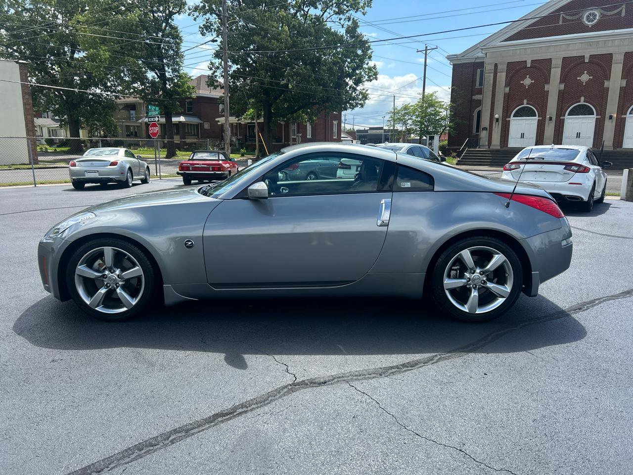 Used 2006 Nissan 350Z Touring RWD image 8