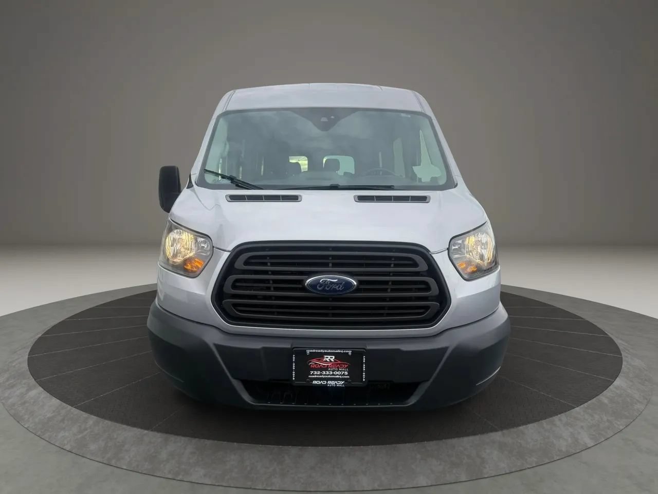 Used 2017 Ford Transit 350 XL RWD image 3