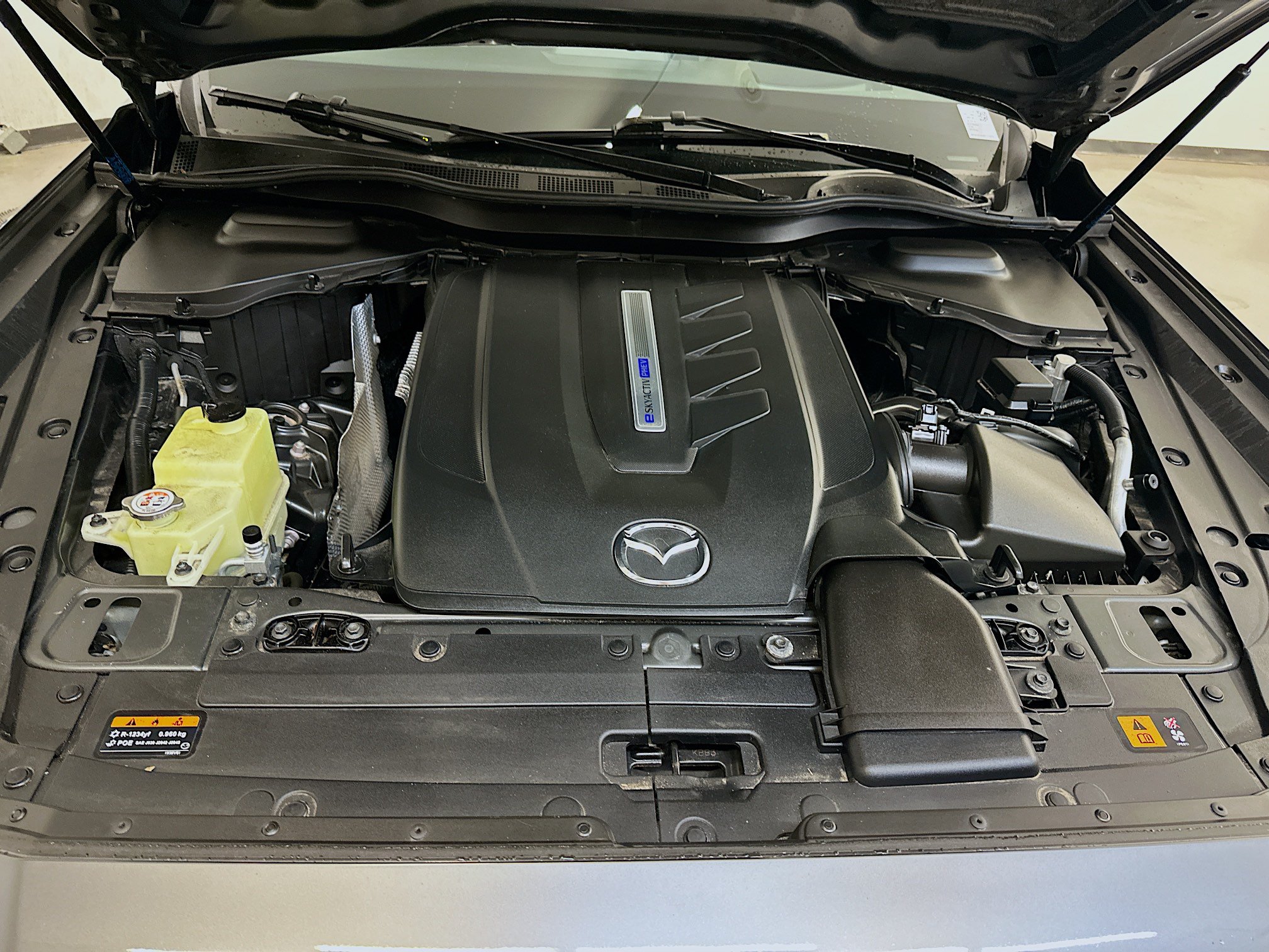 Used 2024 MAZDA CX-90 Plug-In Hybrid w/ Premium Plus AWD/4WD image 37