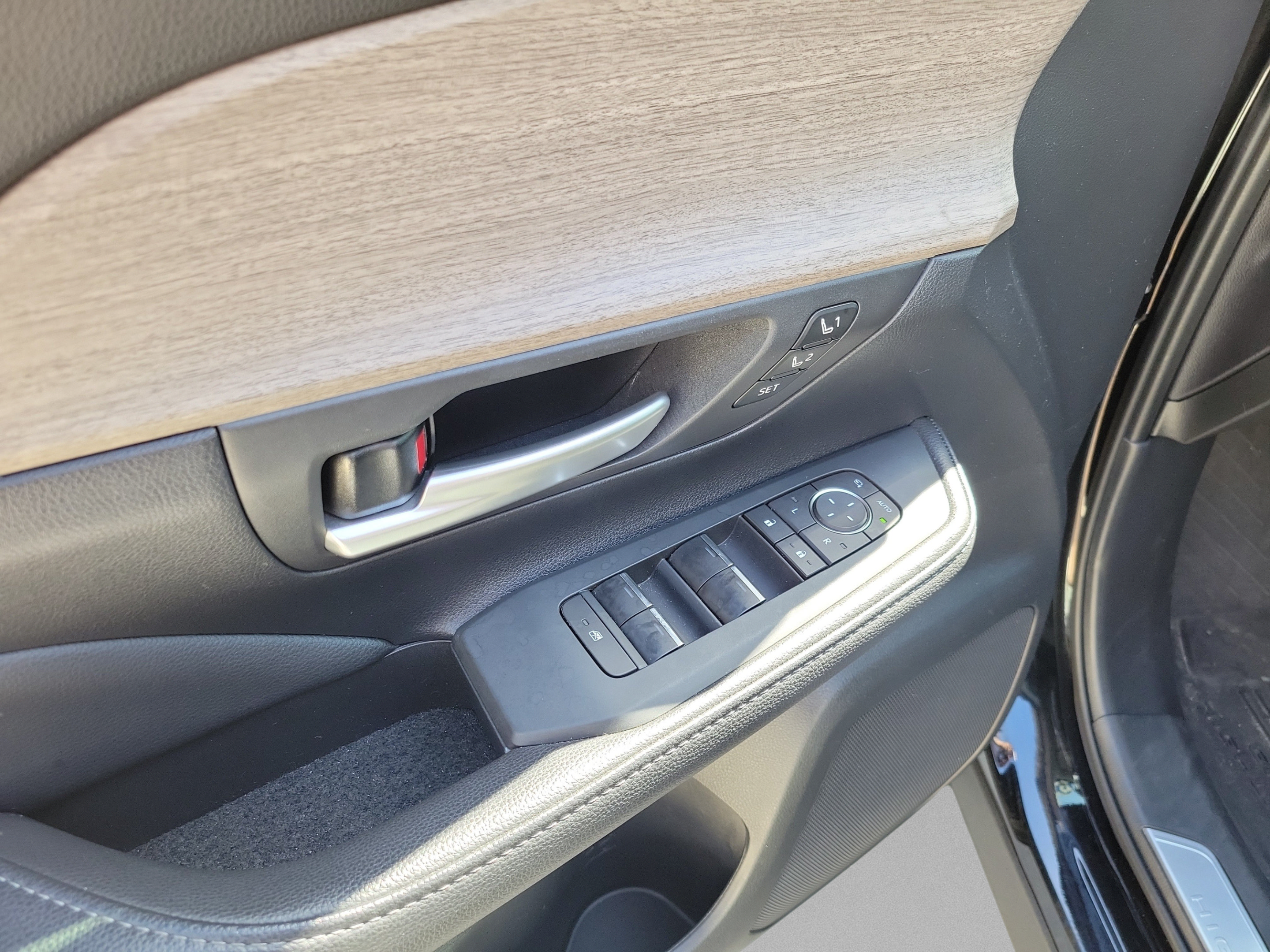 Certified 2025 Toyota Grand Highlander AWD image 7