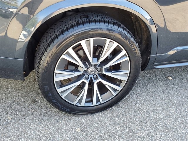 Used 2021 Volvo XC90 T6 Momentum w/ Advanced Package image 7