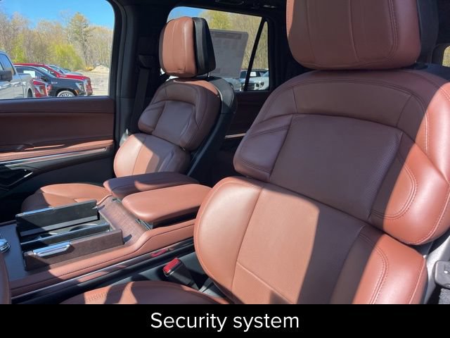 New 2026 Lincoln Navigator L Reserve AWD/4WD image 22