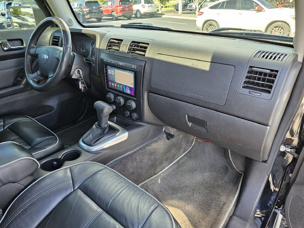 Used 2010 HUMMER H3 Luxury AWD/4WD image 10
