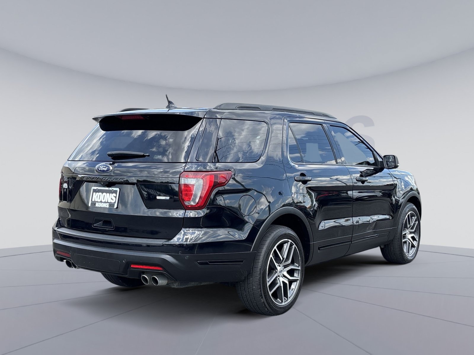 Used 2018 Ford Explorer Sport w/ Equipment Group 401A AWD/4WD image 7