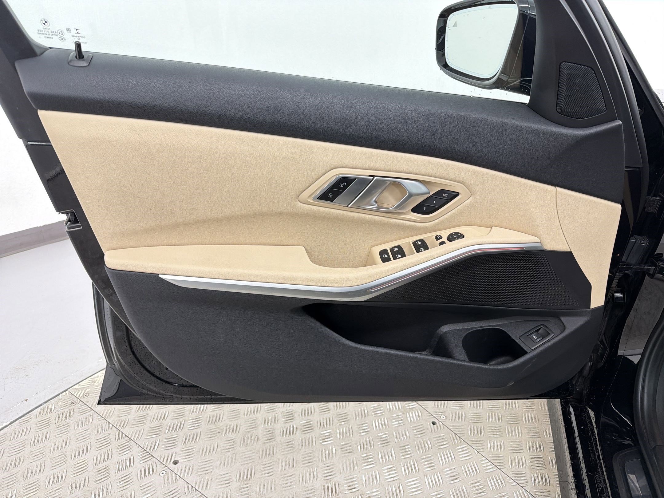 Used 2021 BMW 330i xDrive Sedan w/ Convenience Package image 12