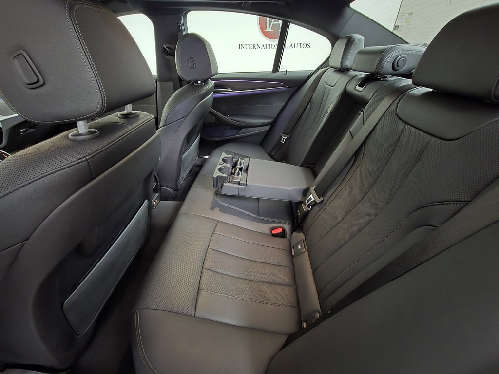 Used 2022 BMW 530i xDrive w/ M Sport Package image 13