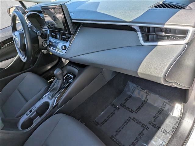 Used 2025 Toyota Corolla LE FWD image 21