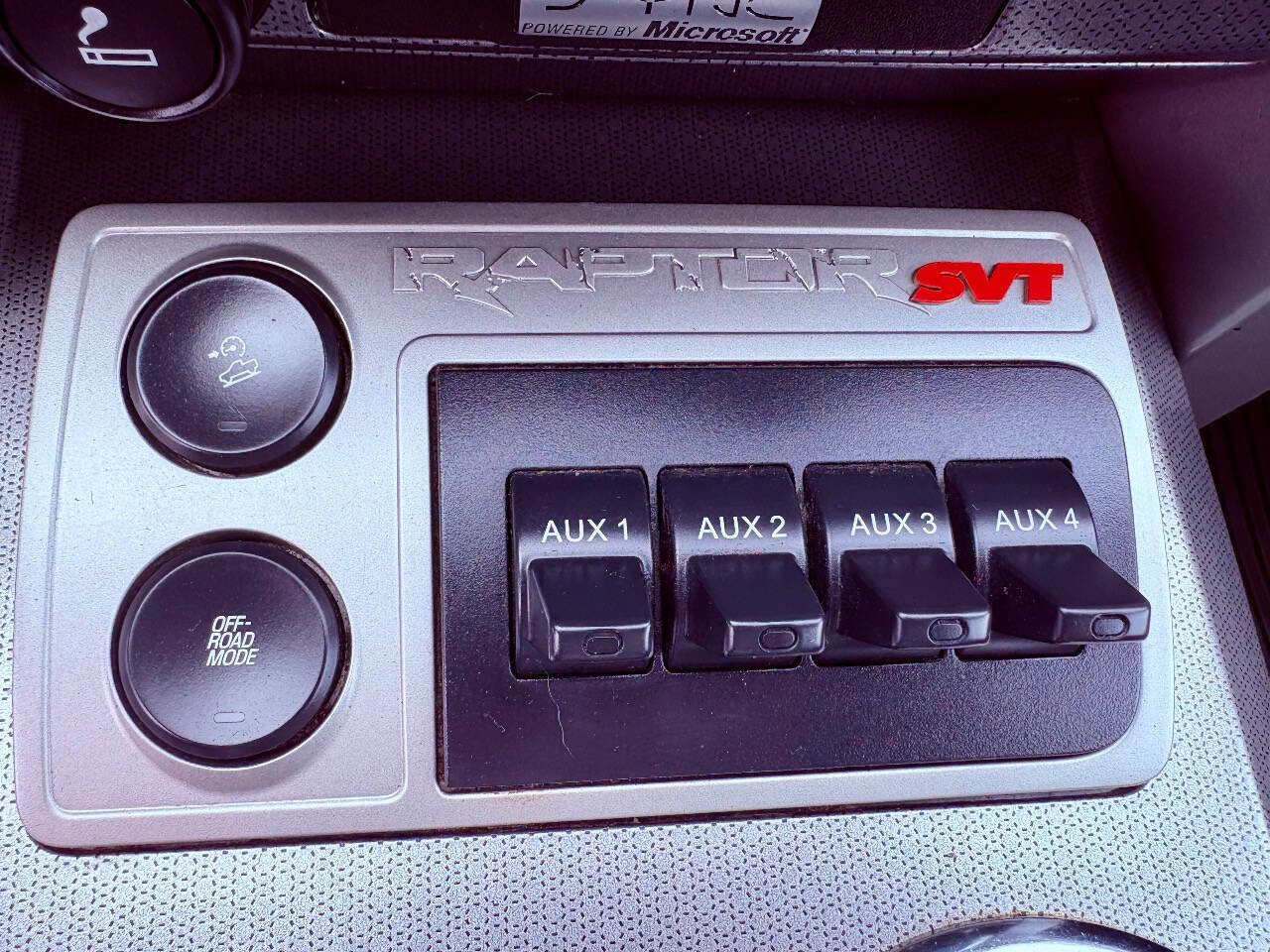 Used 2010 Ford F150 Raptor image 19