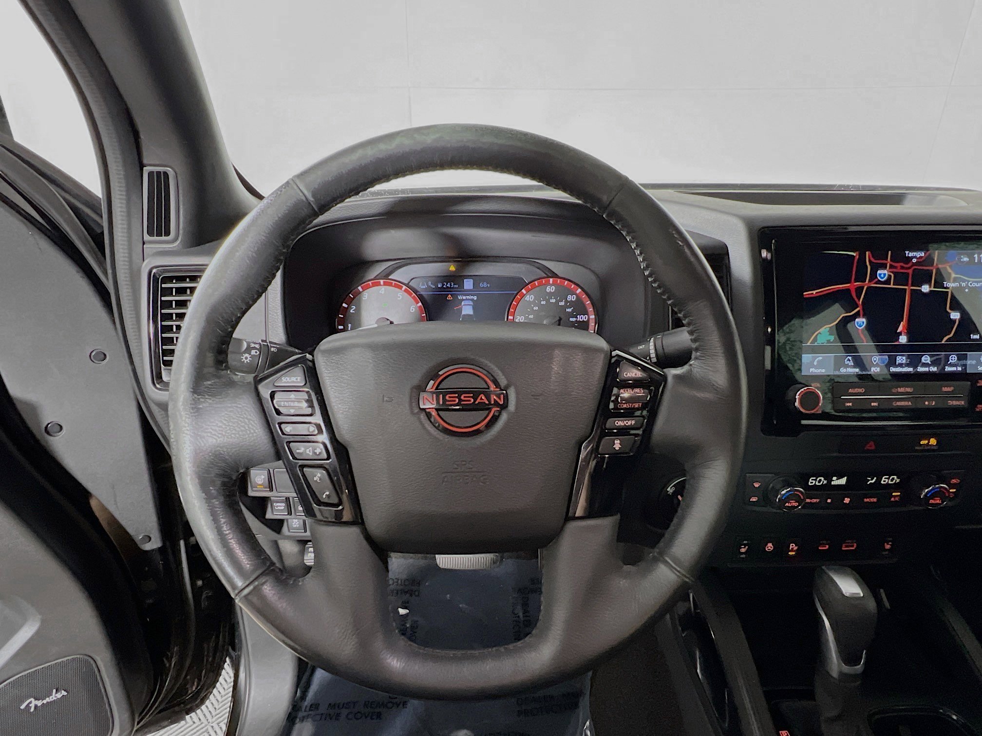 Used 2022 Nissan Frontier PRO-4X w/ Pro-4X Premium Package image 17