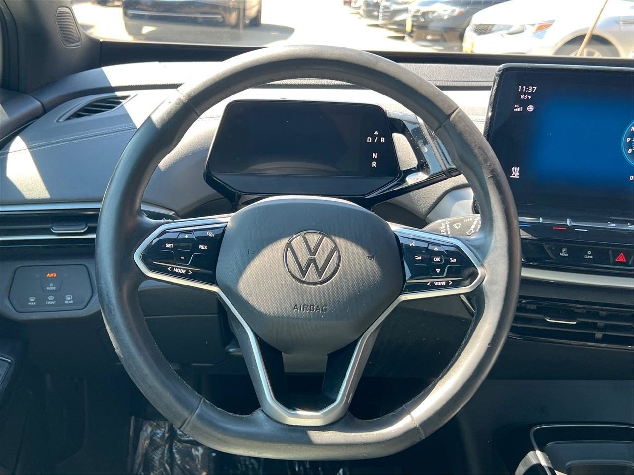Used 2023 Volkswagen ID.4 Pro AWD/4WD image 26