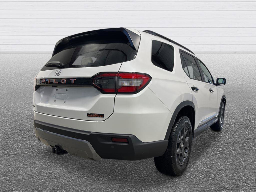 New 2026 Honda Pilot TrailSport image 5