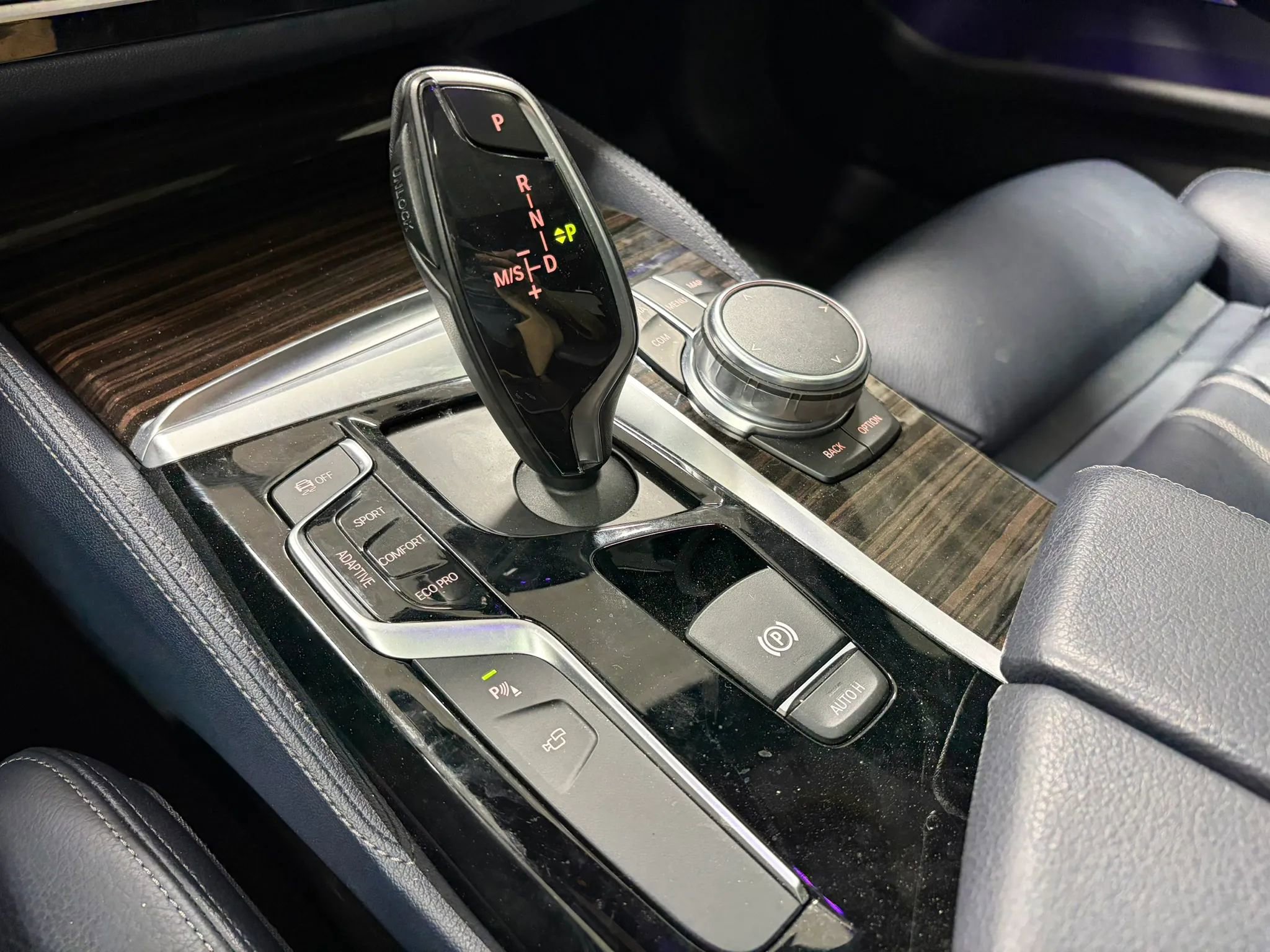 Used 2018 BMW M550i xDrive AWD/4WD image 47