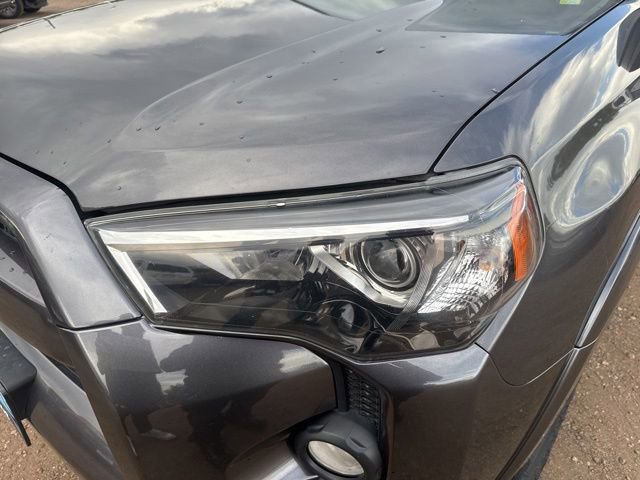 Used 2015 Toyota 4Runner SR5 AWD/4WD image 10