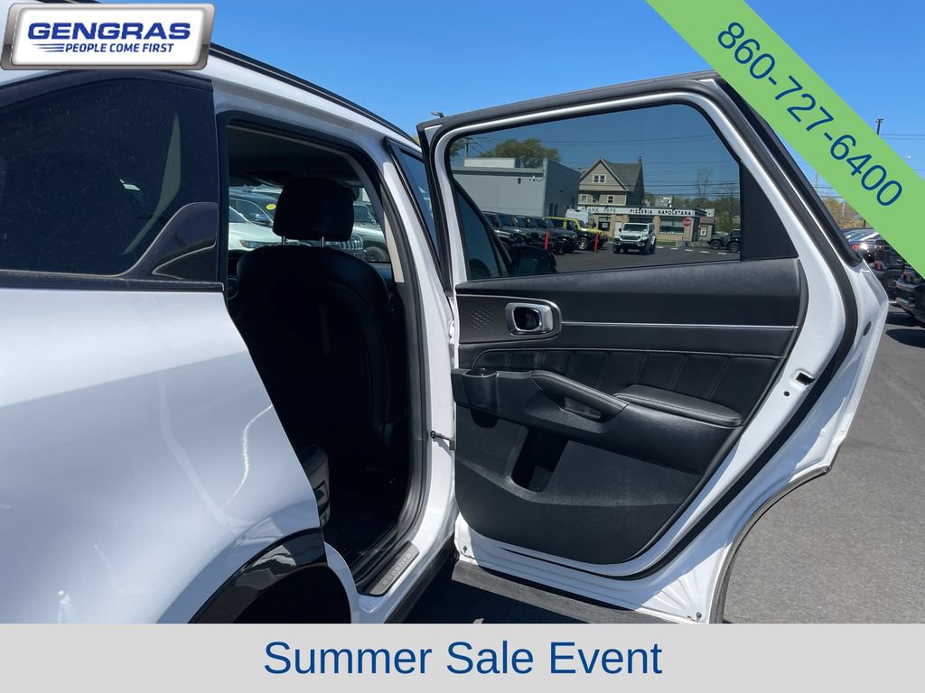 Used 2023 Kia Sorento SX AWD/4WD image 17