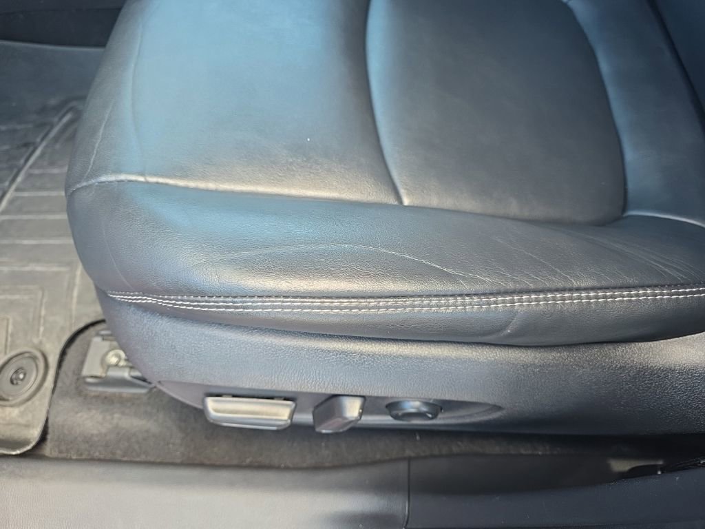 Used 2021 Toyota RAV4 XLE Premium AWD/4WD image 13