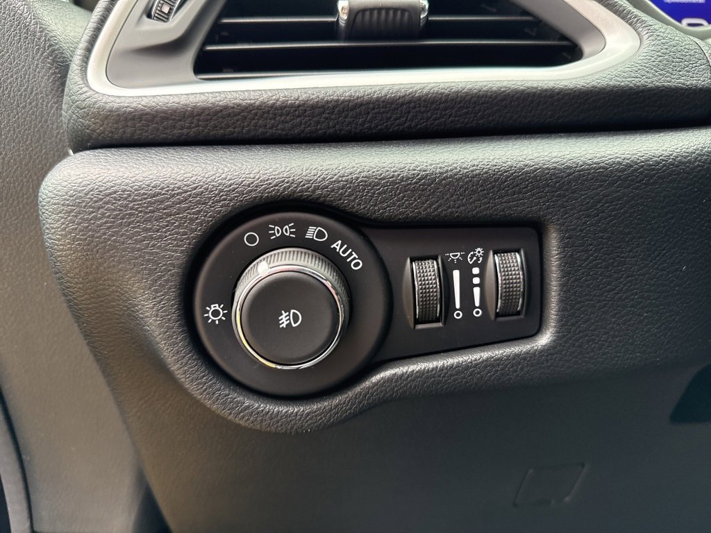 New 2026 Chrysler Pacifica Select image 26