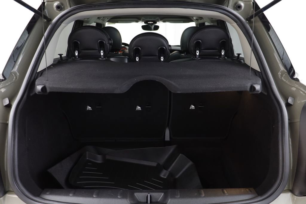 Used 2019 MINI Cooper S w/ Signature Upholstery Package image 19