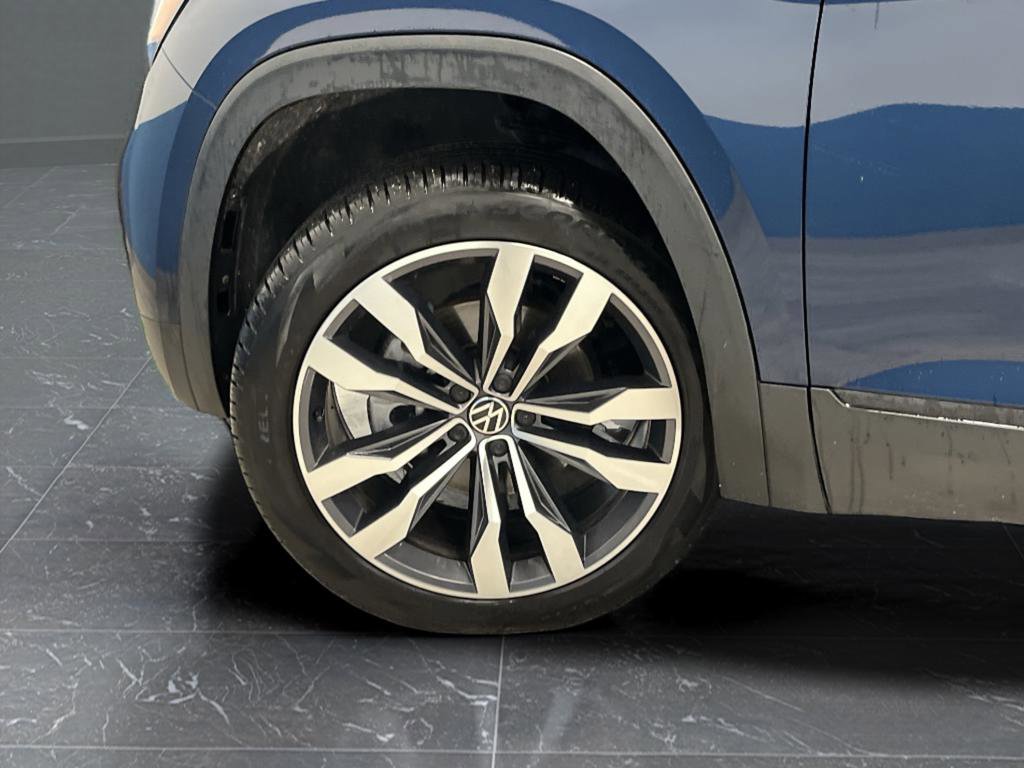 Used 2022 Volkswagen Atlas SE w/ Panoramic Sunroof Package image 35