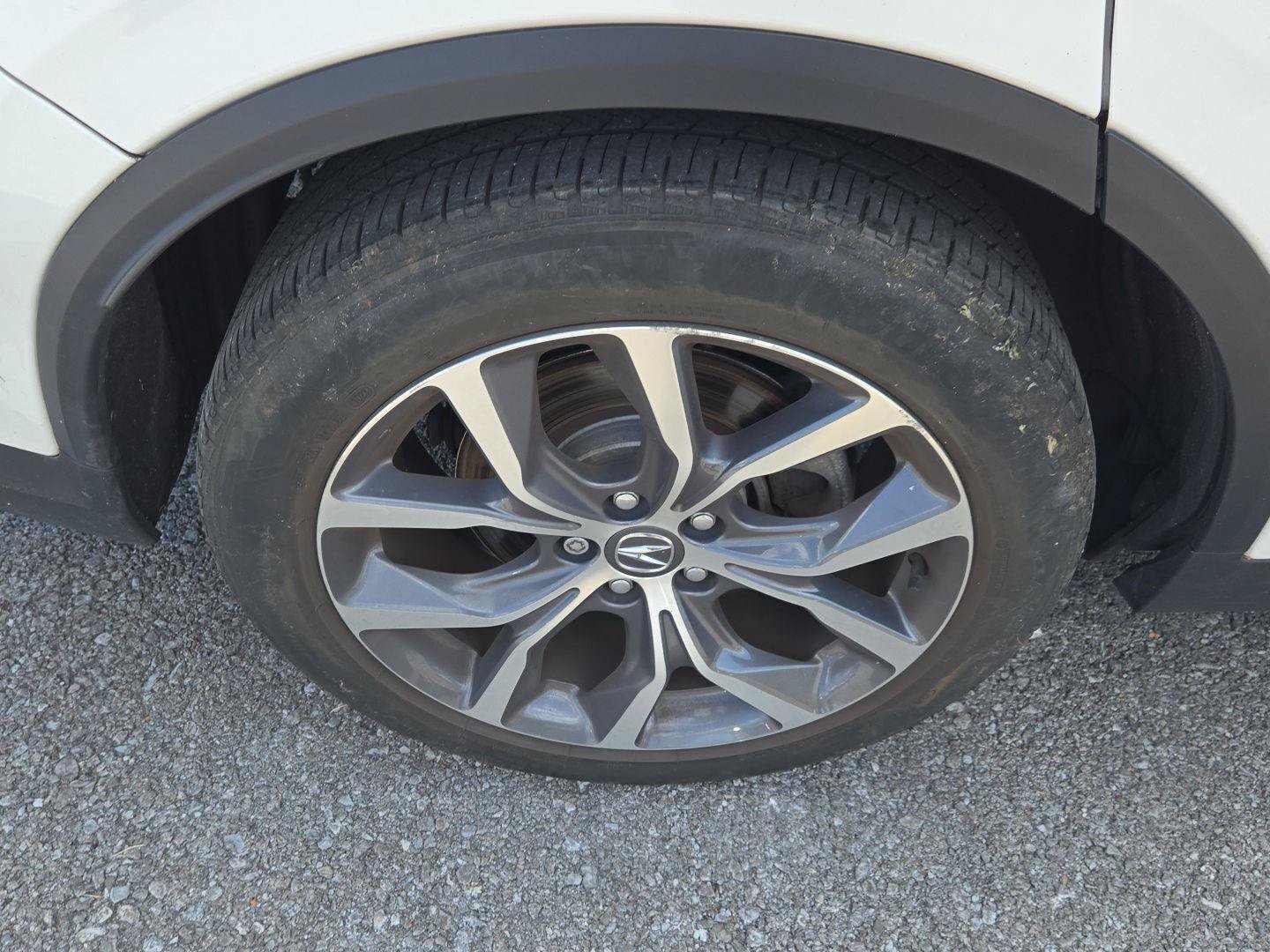 Used 2023 Acura MDX w/ Technology Package AWD/4WD image 10