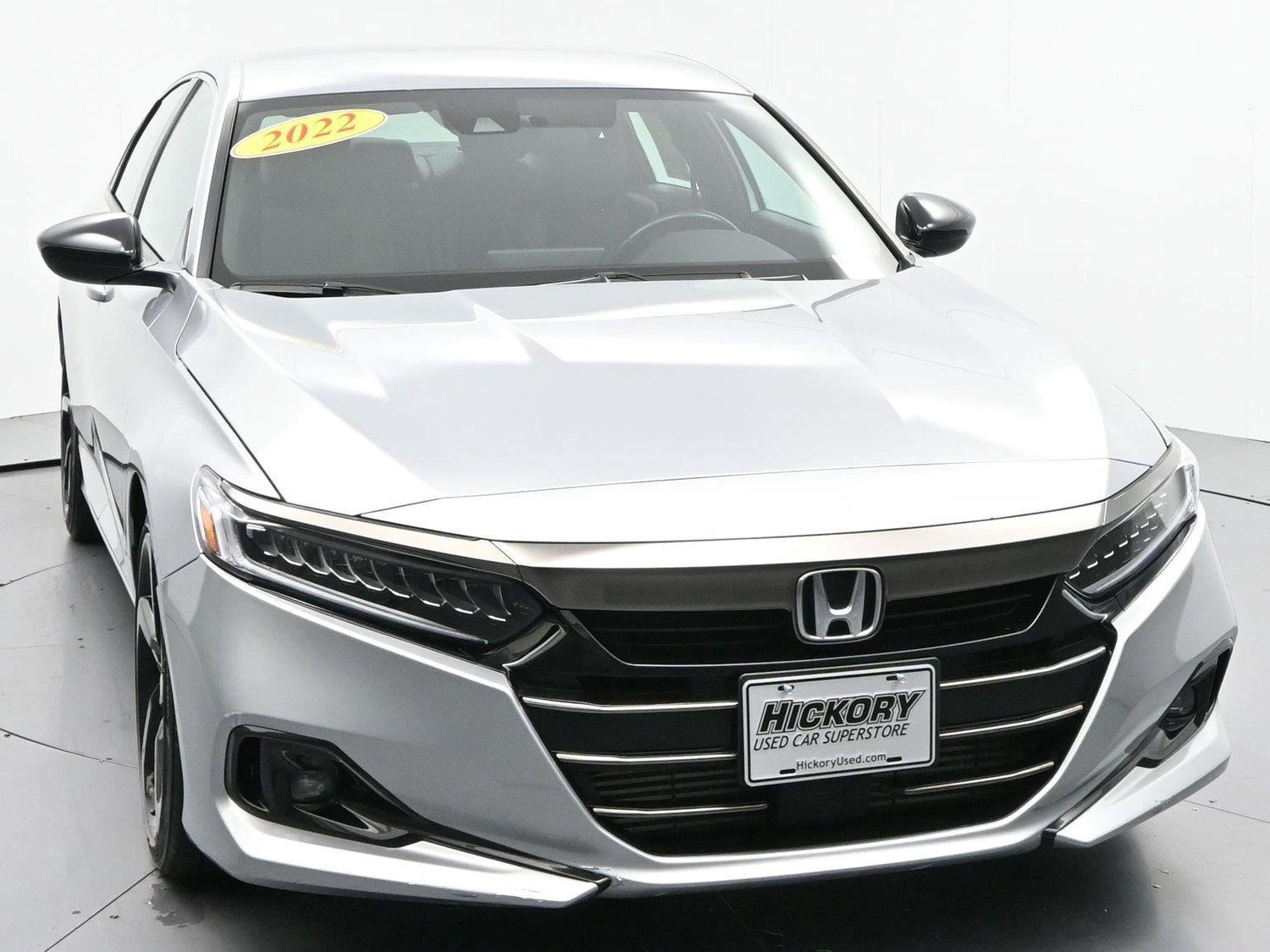 Used 2022 Honda Accord Sport image 2