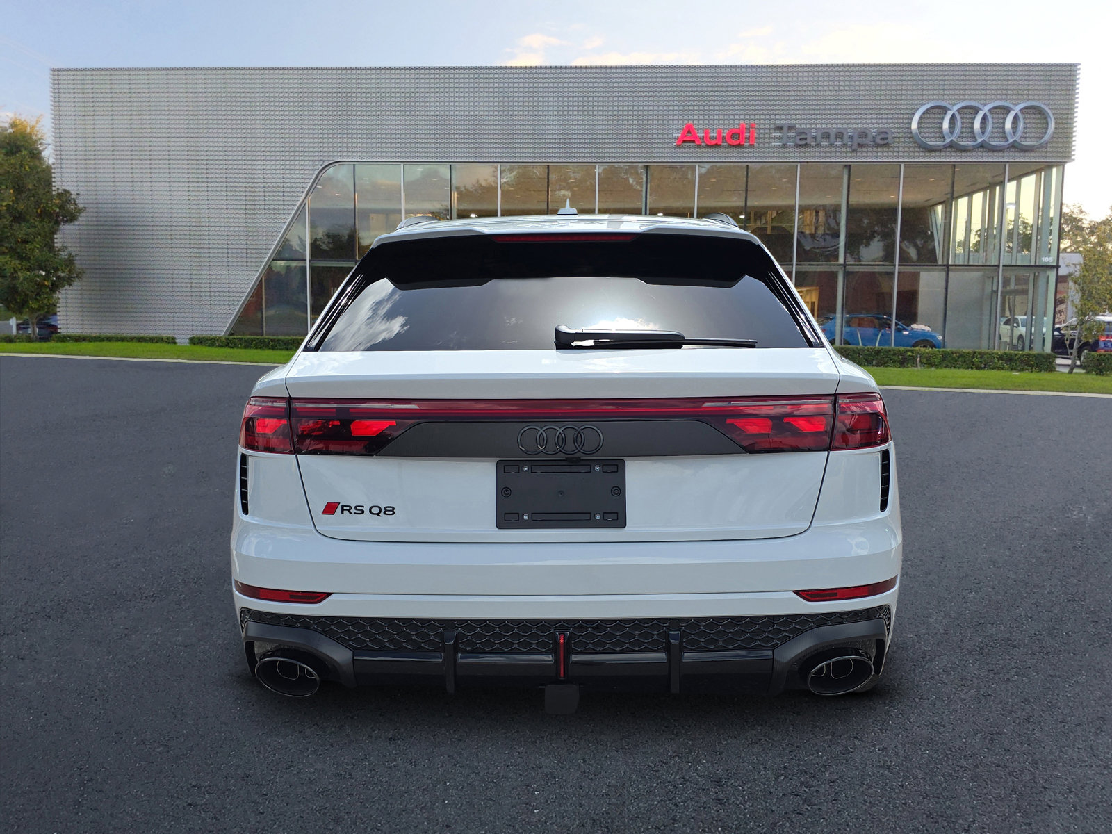 New 2025 Audi RS Q8 performance image 5