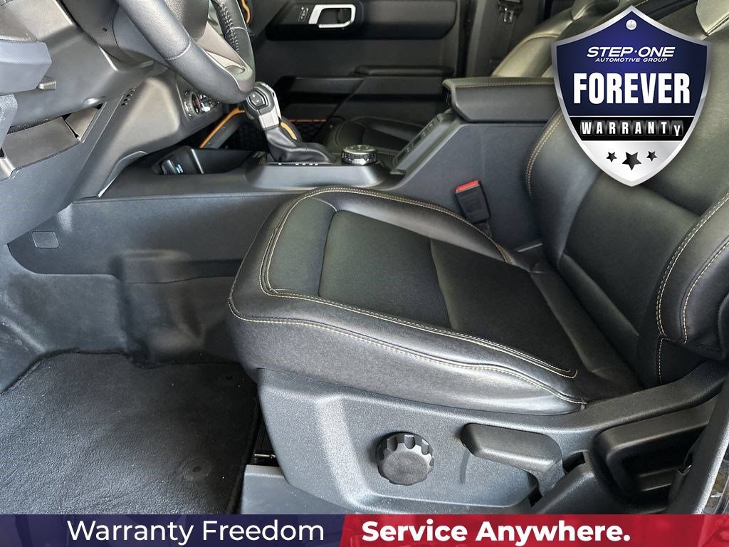 Used 2024 Ford Bronco Badlands w/ Sasquatch Package AWD/4WD image 13