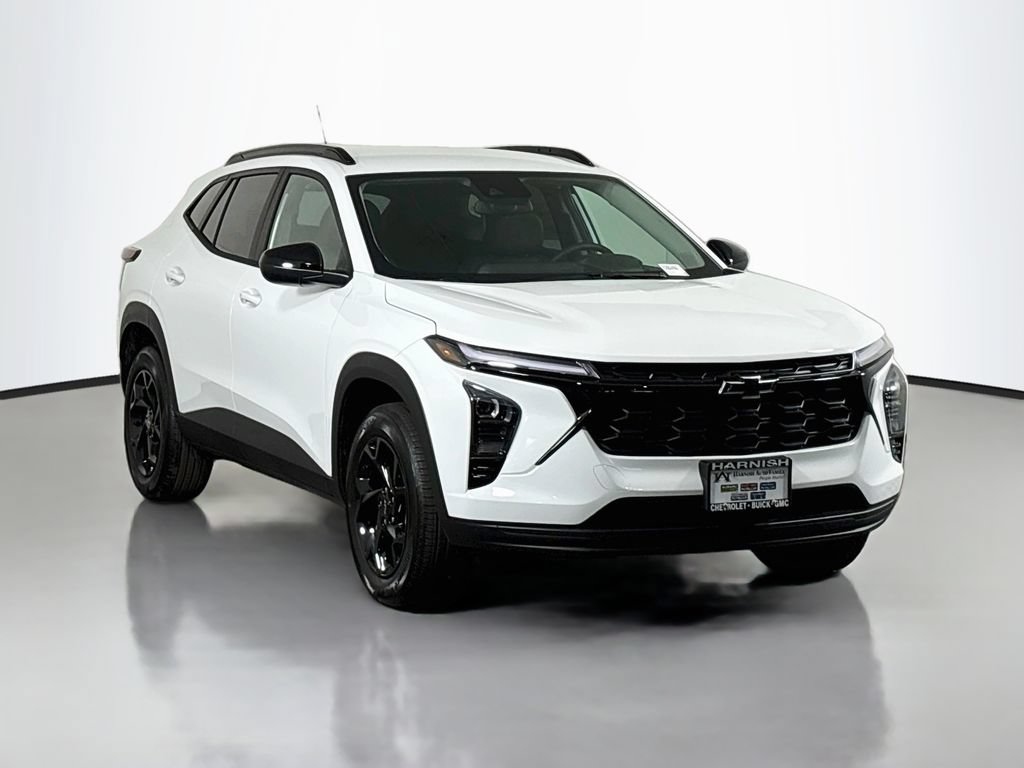 New 2026 Chevrolet Trax LT w/ Driver Confidence Package FWD image 1