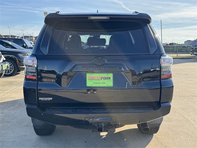 Used 2020 Toyota 4Runner SR5 Premium image 5