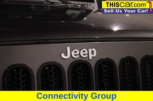 Used 2018 Jeep Wrangler Unlimited Rubicon w/ Connectivity Group AWD/4WD image 14