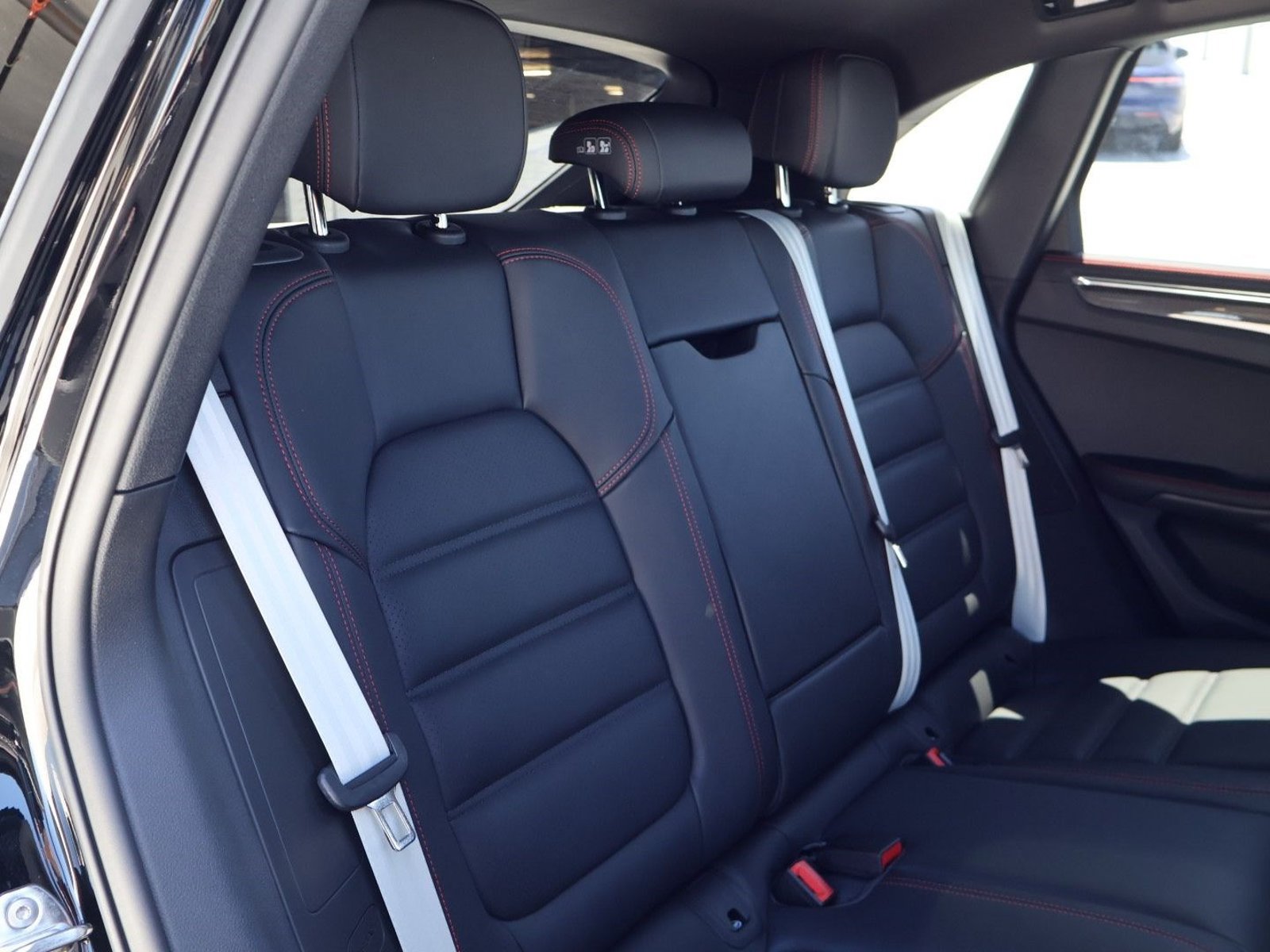 New 2026 Porsche Macan GTS AWD/4WD image 23