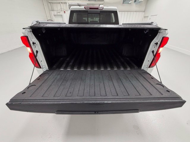 Certified 2022 Chevrolet Silverado 1500 LTZ w/ LTZ Premium Package AWD/4WD image 25