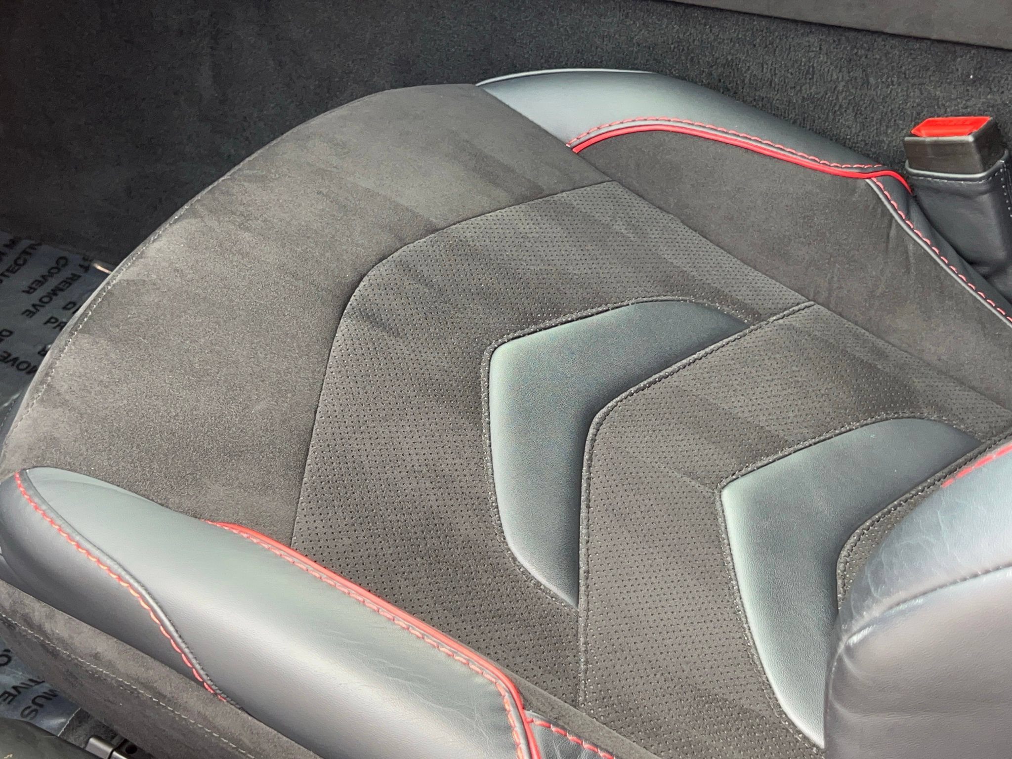 Used 2023 Aston Martin DBS Coupe RWD image 35