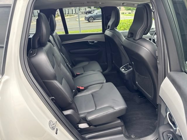 Used 2024 Volvo XC90 B5 Core w/ Climate Package AWD/4WD image 13