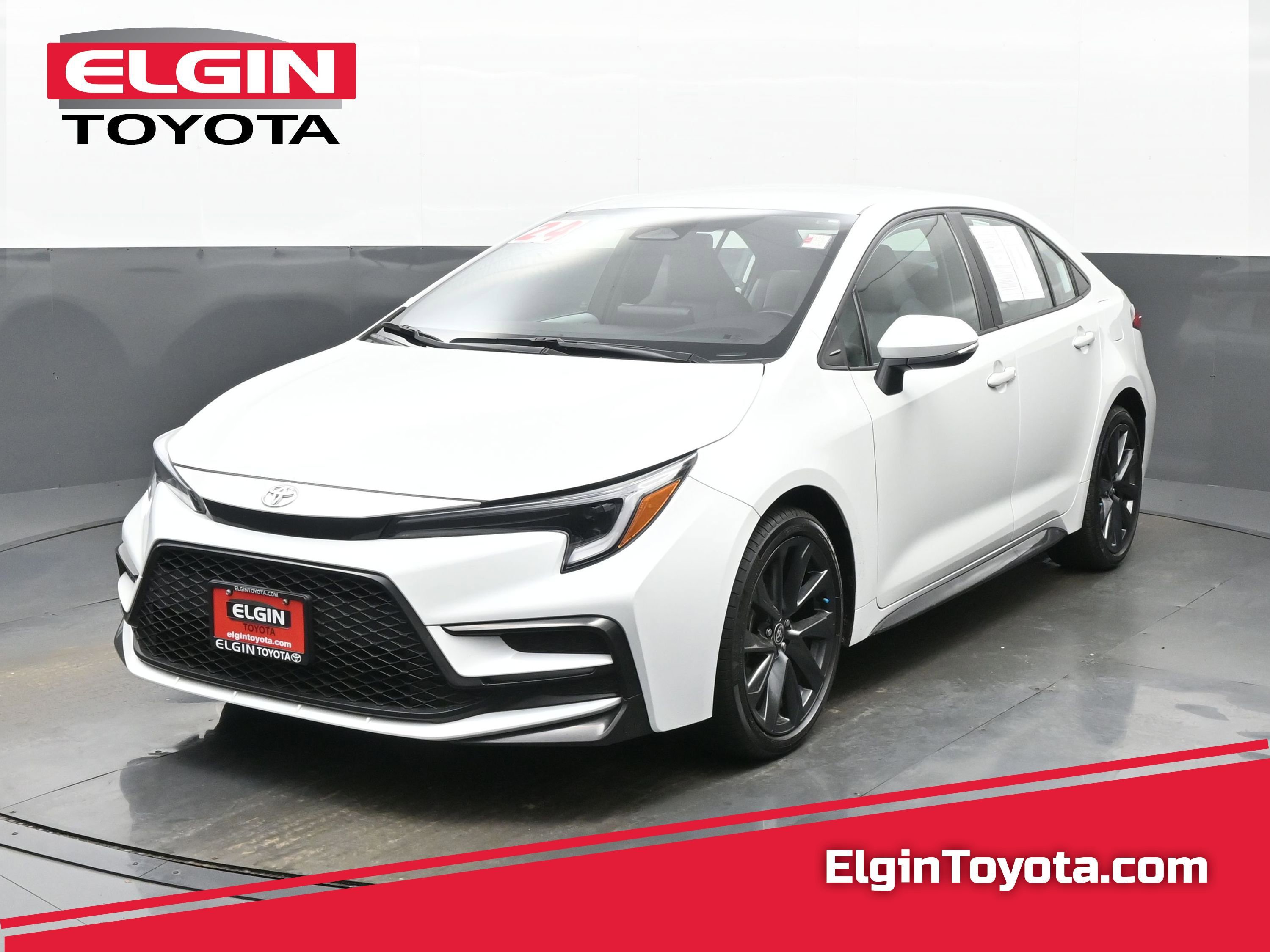 Used 2024 Toyota Corolla SE image 1