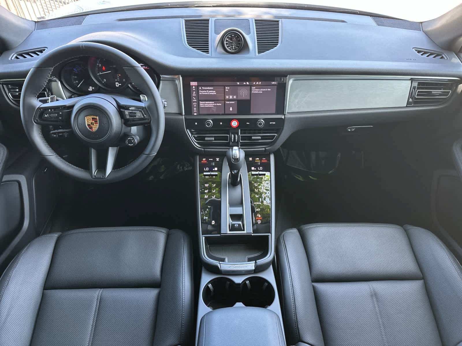 New 2026 Porsche Macan AWD/4WD image 6