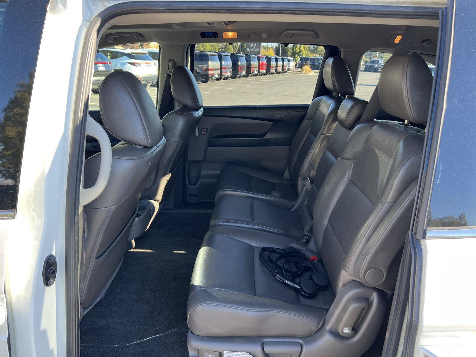 Used 2013 Honda Odyssey Touring image 25