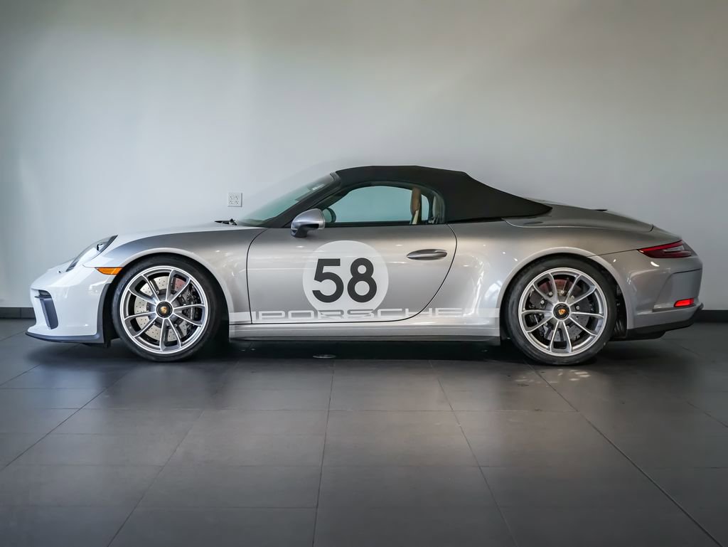 Certified 2019 Porsche 911 Speedster image 2