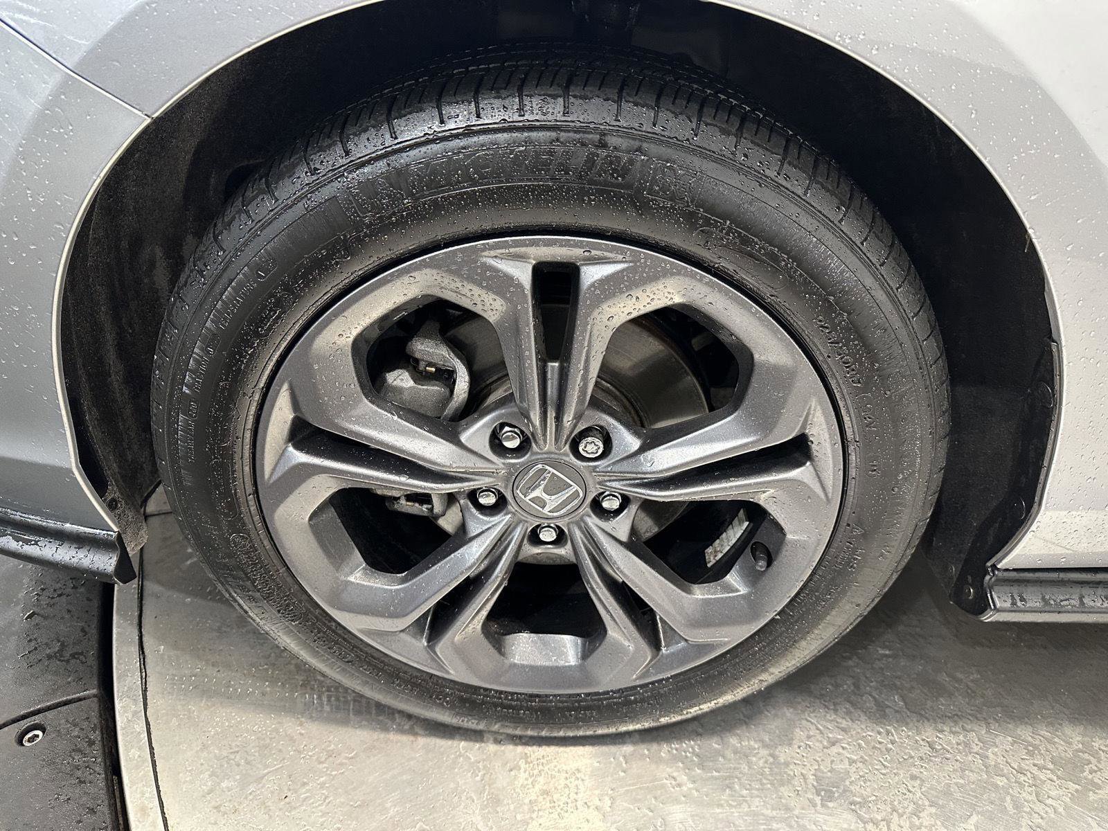 Certified 2023 Honda Accord EX image 8